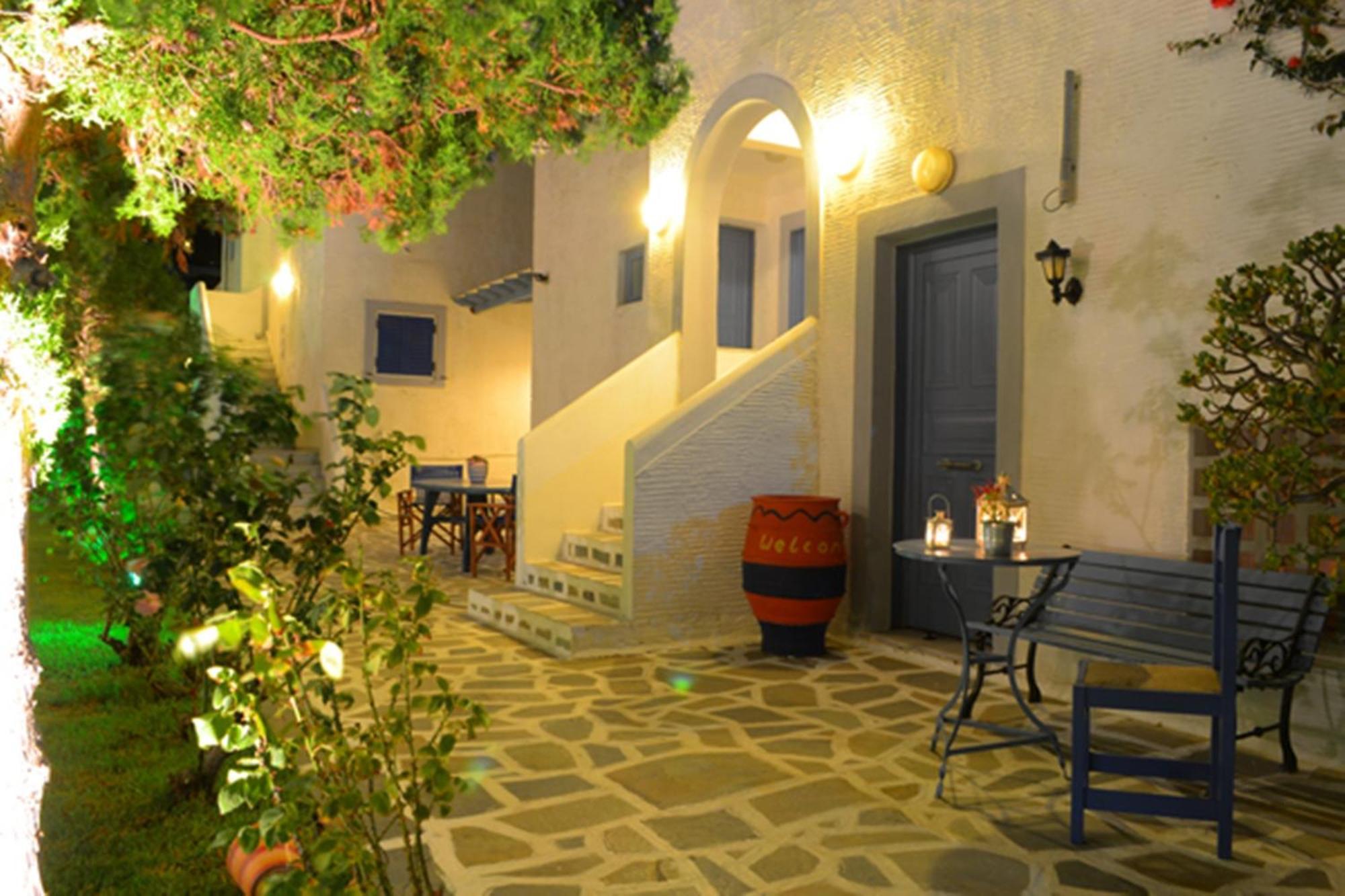 Maistrali Studios Batsi  Exterior photo