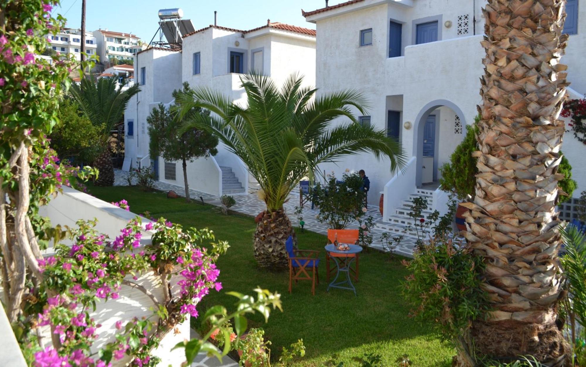 Maistrali Studios Batsi  Exterior photo
