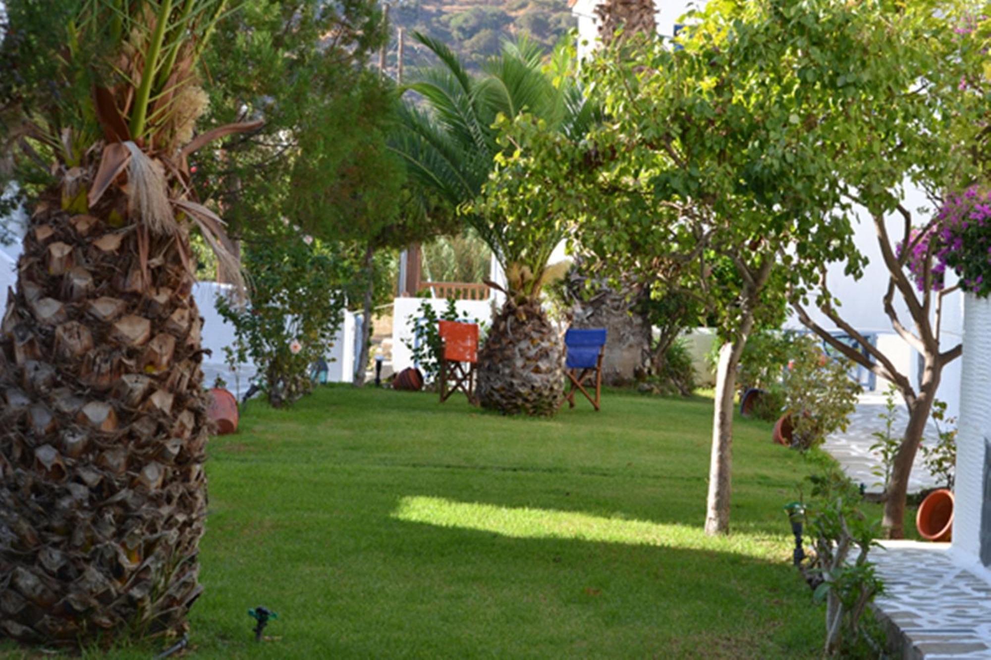 Maistrali Studios Batsi  Exterior photo